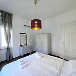 Zoey Apartmán